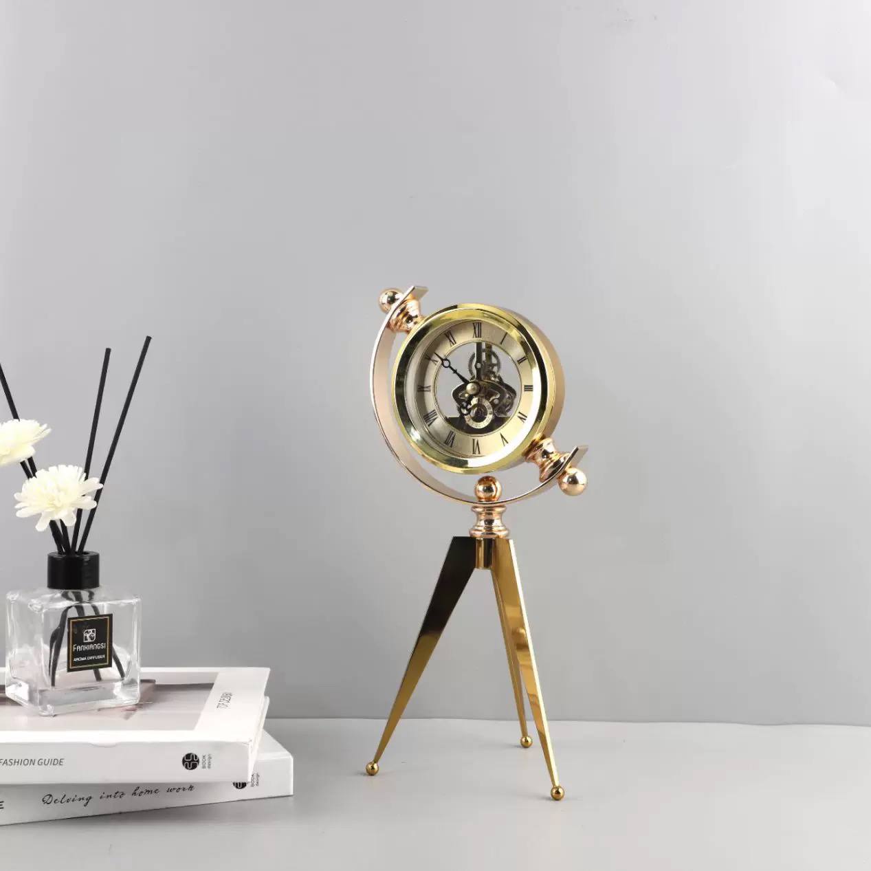 Modern Desk Clock -RP25