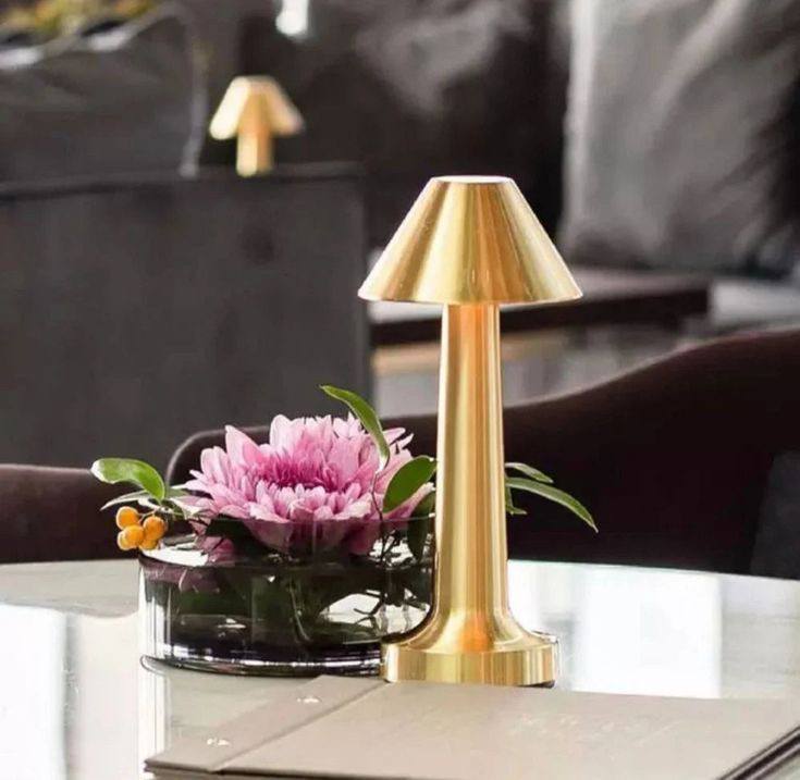 Modern decorative lamp - MM032