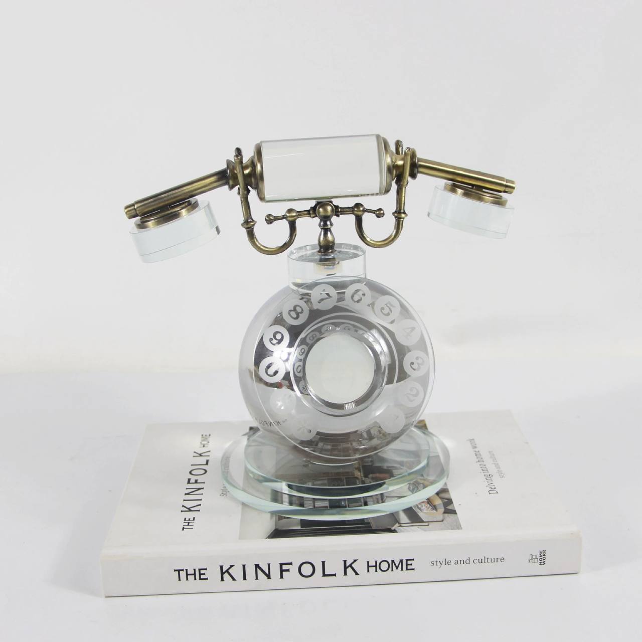 Classic Phone Decor - MM029