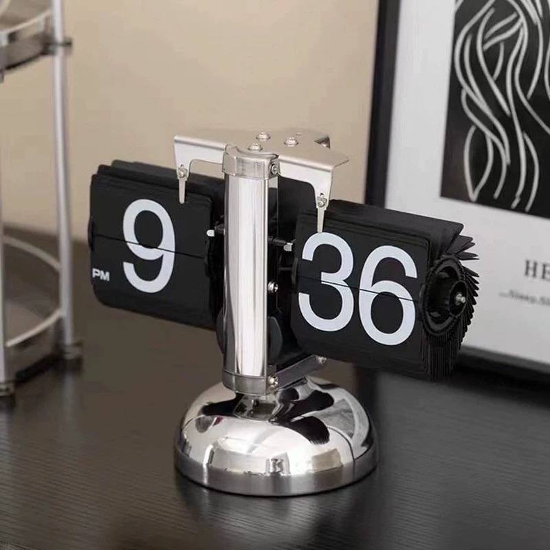 Modern Desk Clock - KP015