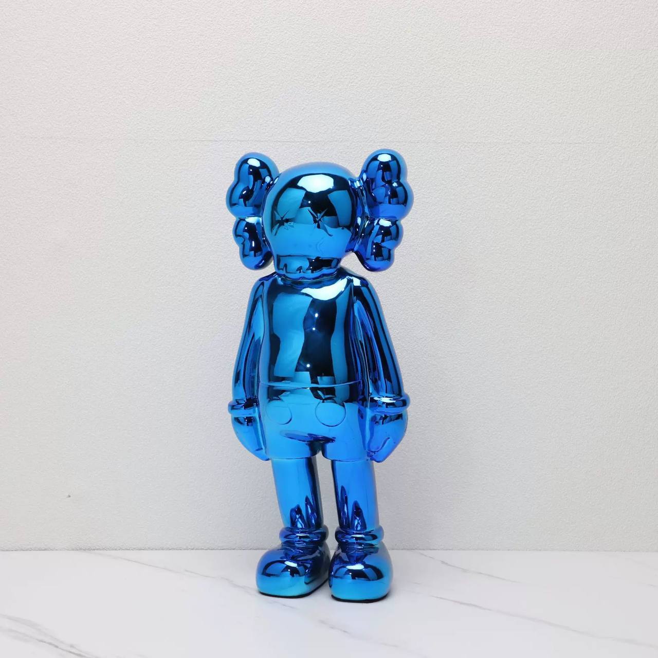 Modern decorative statue