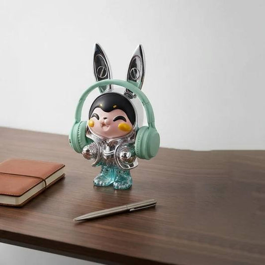 Cyber-Bunny Collector Figure-MM239