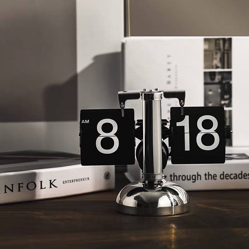 Retro Mechanical Auto Flip Desk Clock-MM180